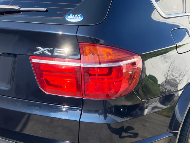X5 xDrive 35i Mスポーツパッケージ 禁煙車/パノラマサンルーフ/純正HDDナビ/バックカメラ/黒レザーシート/全席シートヒータ-/純正19AW/パワーバックドア/HIDライト(16枚目)