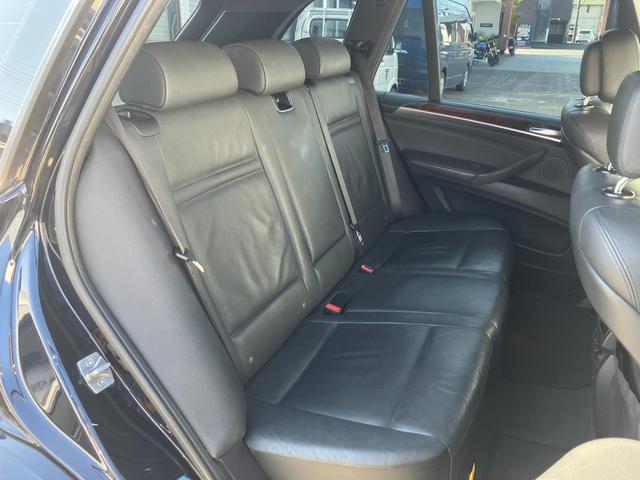 X5 xDrive 35i Mスポーツパッケージ 禁煙車/パノラマサンルーフ/純正HDDナビ/バックカメラ/黒レザーシート/全席シートヒータ-/純正19AW/パワーバックドア/HIDライト(27枚目)