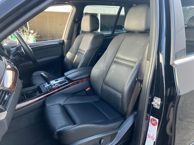 X5 xDrive 35i Mスポーツパッケージ 禁煙車/パノラマサンルーフ/純正HDDナビ/バックカメラ/黒レザーシート/全席シートヒータ-/純正19AW/パワーバックドア/HIDライト(30枚目)