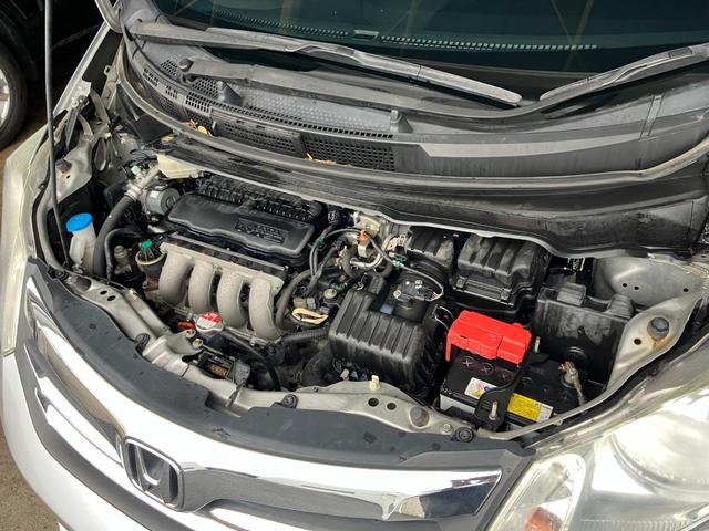 フリード Ｇ　ジャストセレクション　弊社下取り車両／禁煙車／片側パワースライド／純正ナビ／ＥＴＣ／スペアキー有／スマートキー／（46枚目）