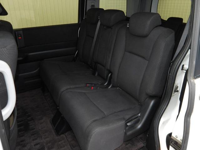 ステップワゴンスパーダ Z 24年後期型/ホワイトオーキッド・パール/両側電動スライドドア/純正インターナビ/TV/BT/DVDビデオ/バックカメラ/禁煙車(18枚目)