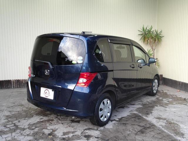 フリード Ｇ　ジャストセレクション　８人乗り／電動スライドドア／純正ナビ／ＴＶ／純正フリップダウンモニター／ＥＴＣ／修復歴無し（7枚目）