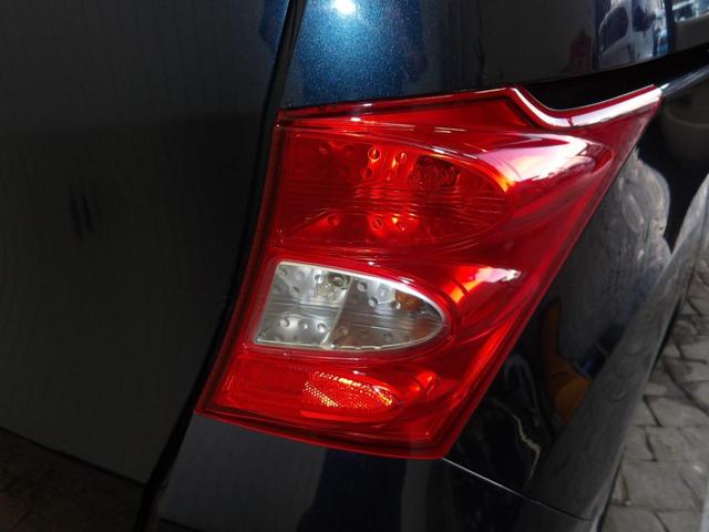 フリード Ｇ　ジャストセレクション　８人乗り／電動スライドドア／純正ナビ／ＴＶ／純正フリップダウンモニター／ＥＴＣ／修復歴無し（13枚目）