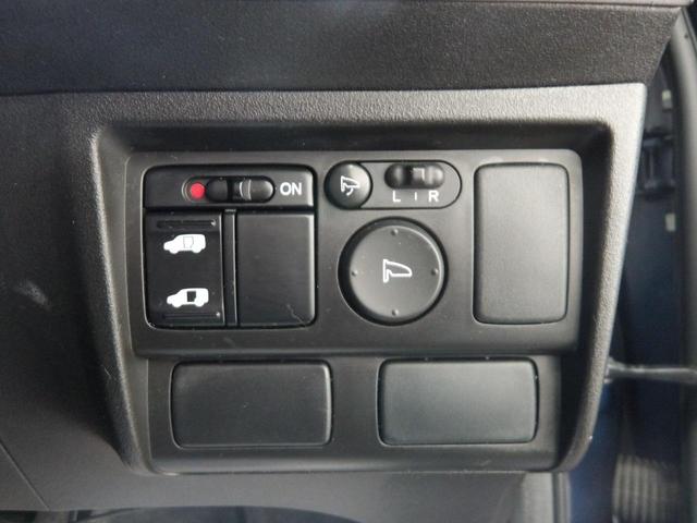 フリード Ｇ　ジャストセレクション　８人乗り／電動スライドドア／純正ナビ／ＴＶ／純正フリップダウンモニター／ＥＴＣ／修復歴無し（34枚目）