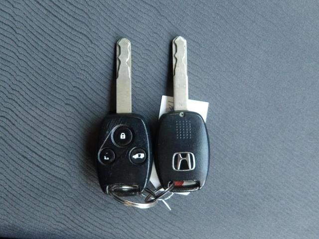 フリード Ｇ　ジャストセレクション　８人乗り／電動スライドドア／純正ナビ／ＴＶ／純正フリップダウンモニター／ＥＴＣ／修復歴無し（35枚目）