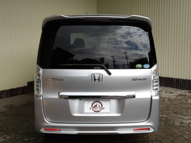ステップワゴンスパーダ インターナビ パワーエディション 24年12月登録/後期型/スーパープラチナ・メタリック/両側電動ドア/純正HDDインターナビ/TV/DVDビデオ/バックカメラ/純正後席フリップダウンモニター/ETC/禁煙車/修復歴無し(6枚目)