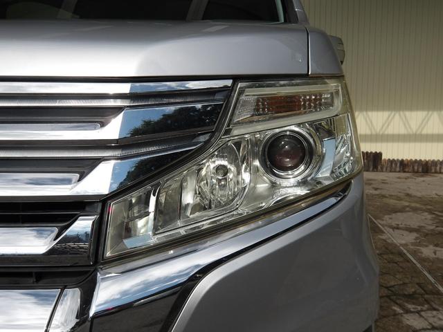 ステップワゴンスパーダ インターナビ パワーエディション 24年12月登録/後期型/スーパープラチナ・メタリック/両側電動ドア/純正HDDインターナビ/TV/DVDビデオ/バックカメラ/純正後席フリップダウンモニター/ETC/禁煙車/修復歴無し(11枚目)