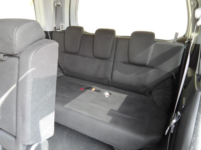 ステップワゴンスパーダ インターナビ パワーエディション 24年12月登録/後期型/スーパープラチナ・メタリック/両側電動ドア/純正HDDインターナビ/TV/DVDビデオ/バックカメラ/純正後席フリップダウンモニター/ETC/禁煙車/修復歴無し(23枚目)