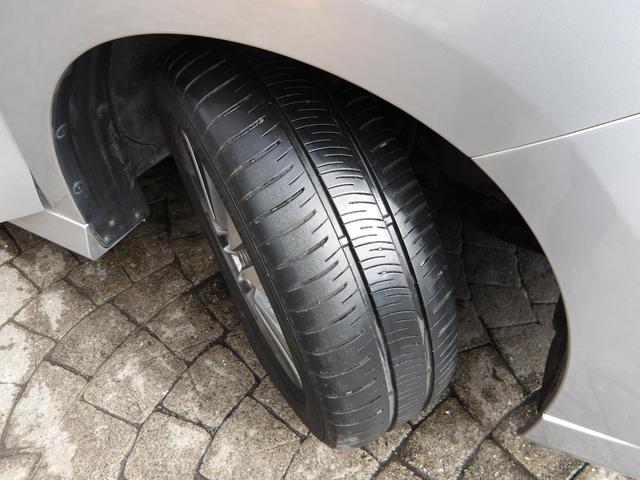 ステップワゴンスパーダ インターナビ パワーエディション 24年12月登録/後期型/スーパープラチナ・メタリック/両側電動ドア/純正HDDインターナビ/TV/DVDビデオ/バックカメラ/純正後席フリップダウンモニター/ETC/禁煙車/修復歴無し(37枚目)