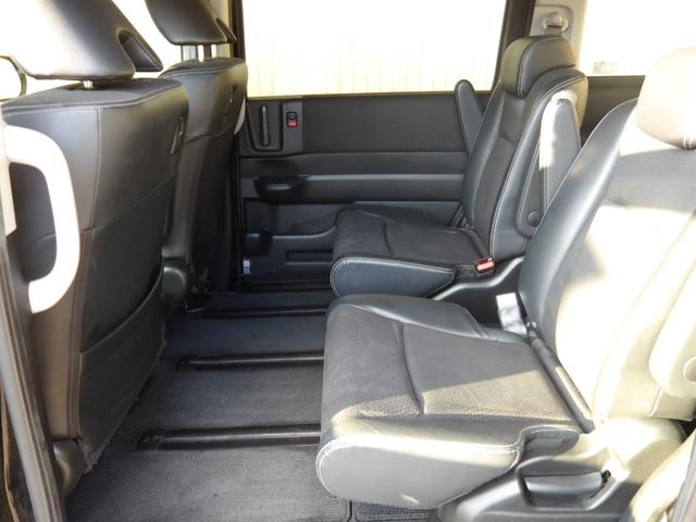 ステップワゴンスパーダ Z クールスピリット インターナビ セレクション 24年11月登録/後期型/7人乗りウォークスルー/プレミアムスパークルブラック・パール/両側電動ドア/純正HDDインターナビ/TV/DVDビデオ/バックカメラ/ETC/禁煙車/修復歴無し(22枚目)