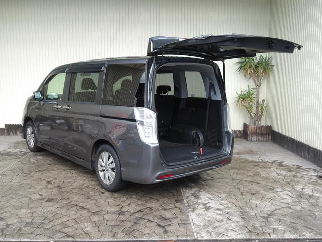 ステップワゴンスパーダ Z インターナビセレクション 24年10月登録/後期型/ポリッシュドメタル・メタリック/両側電動ドア/純正HDDインターナビ/TV/DVDビデオ/全方位カメラ/純正後席フリップダウンモニター/ETC/スマートキー/禁煙車(5枚目)