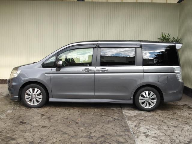 ステップワゴンスパーダ Z インターナビセレクション 24年10月登録/後期型/ポリッシュドメタル・メタリック/両側電動ドア/純正HDDインターナビ/TV/DVDビデオ/全方位カメラ/純正後席フリップダウンモニター/ETC/スマートキー/禁煙車(9枚目)