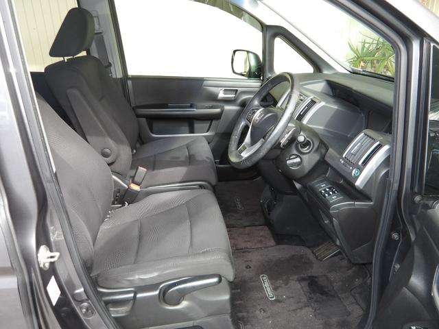 ステップワゴンスパーダ Z インターナビセレクション 24年10月登録/後期型/ポリッシュドメタル・メタリック/両側電動ドア/純正HDDインターナビ/TV/DVDビデオ/全方位カメラ/純正後席フリップダウンモニター/ETC/スマートキー/禁煙車(16枚目)