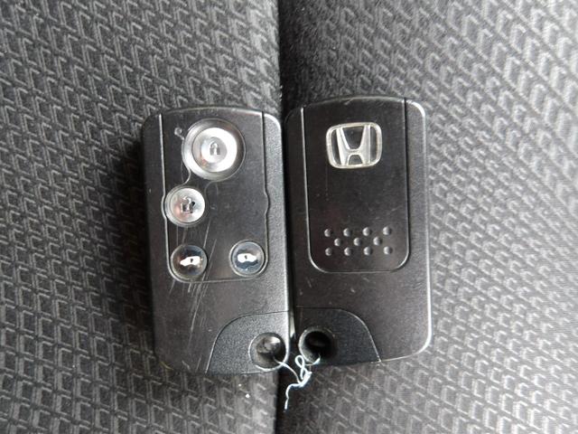 ステップワゴンスパーダ Z インターナビセレクション 24年10月登録/後期型/ポリッシュドメタル・メタリック/両側電動ドア/純正HDDインターナビ/TV/DVDビデオ/全方位カメラ/純正後席フリップダウンモニター/ETC/スマートキー/禁煙車(35枚目)