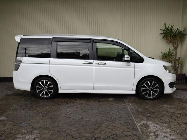 ステップワゴンスパーダ Z クールスピリット 25年6月登録/後期型/ホワイトオーキッド・パール/両側電動ドア/純正9型ナビ/TV/DVDビデオ/バックカメラ/ETC/禁煙車/修復歴無し(8枚目)