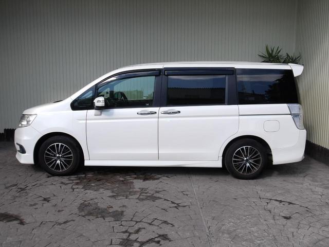 ステップワゴンスパーダ Ｚ　２３年１２月登録／１オーナー車／プレミアムホワイト・パール／両側電動ドア／ナビ／ＴＶ／ＤＶＤビデオ／バックカメラ／後席用アルパインフリップダウンモニター／ＥＴＣ／禁煙車／修復歴無し（9枚目）