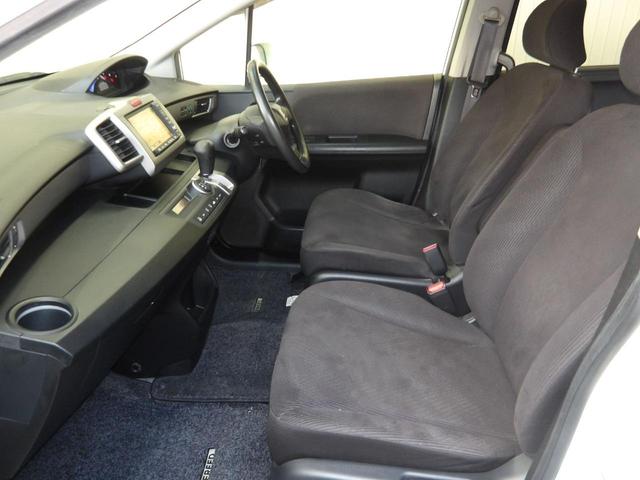 フリード Ｇ　エアロ　ジャストセレクション　２２年１２月登録／純正エアロ／プレミアムホワイト・パール／電動スライドドア／純正ＨＤＤインターナビ／ＴＶ／ＤＶＤビデオ／バックカメラ／ＥＴＣ／７人乗り／禁煙車／修復歴無し（21枚目）