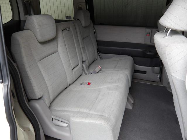 ステップワゴン L Lタイプ/プレミアムヒダマリアイボリーパール/純正HDDインターナビ/TV/DVDビデオ/全方位カメラ/純正フリップダウンモニター/ETC/モデューロアルミホイール/スマートキー/禁煙車/修復歴無し(33枚目)