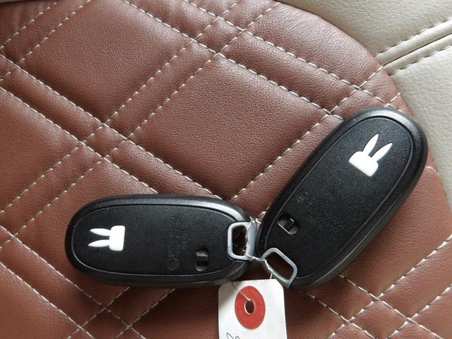 アルトラパンショコラ G 27年2月登録/アーバンブラウンパール/ショコラ専用レザーシート/専用アルミホイール/禁煙車/HID/スマートキー(7枚目)