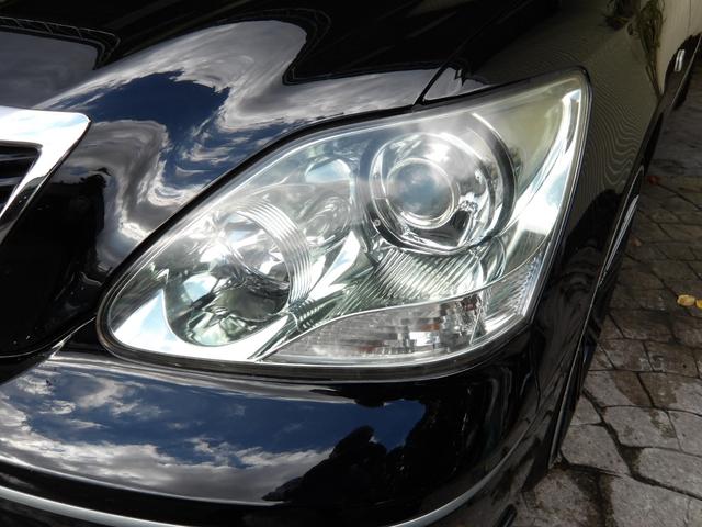 セルシオ Ｃ仕様　１７年４月登録／後期モデル／黒本革シート／純正ナビ／バックカメラ／１１５２３８ｋｍ時タイミングベルトセット交換済み／社外アルミホイール／社外マフラー／エアサスＫＩＴ／禁煙車／修復歴無し（25枚目）