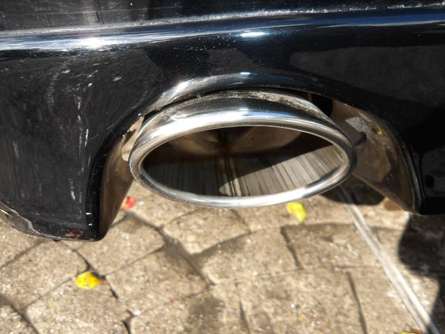 セルシオ Ｃ仕様　１７年４月登録／後期モデル／黒本革シート／純正ナビ／バックカメラ／１１５２３８ｋｍ時タイミングベルトセット交換済み／社外アルミホイール／社外マフラー／エアサスＫＩＴ／禁煙車／修復歴無し（33枚目）