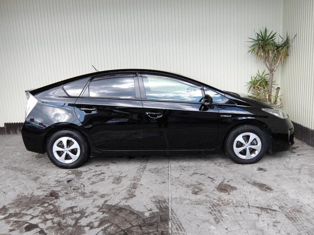 プリウス S 25年8月登録/後期型/純正ナビ/フルセグTV/DVDビデオ/Bluetooth/バックカメラ/ETC/前後ドラレコ/禁煙車/修復歴無し(14枚目)