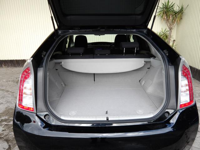 プリウス S 25年8月登録/後期型/純正ナビ/フルセグTV/DVDビデオ/Bluetooth/バックカメラ/ETC/前後ドラレコ/禁煙車/修復歴無し(19枚目)