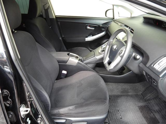 プリウス S 25年8月登録/後期型/純正ナビ/フルセグTV/DVDビデオ/Bluetooth/バックカメラ/ETC/前後ドラレコ/禁煙車/修復歴無し(34枚目)