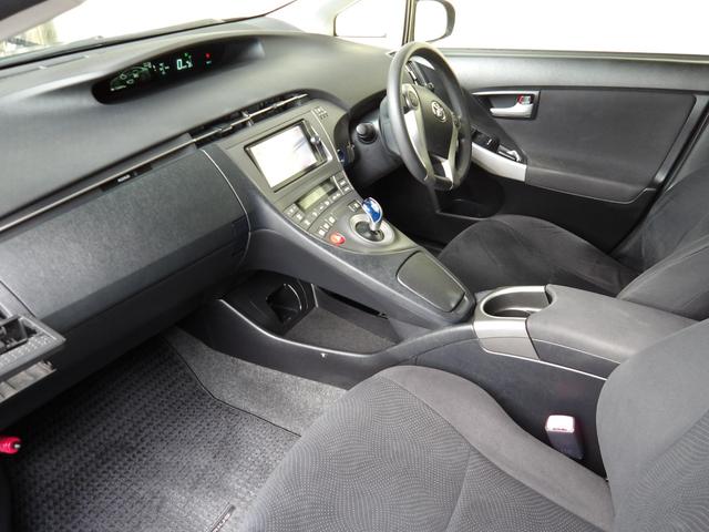 プリウス S 25年8月登録/後期型/純正ナビ/フルセグTV/DVDビデオ/Bluetooth/バックカメラ/ETC/前後ドラレコ/禁煙車/修復歴無し(35枚目)