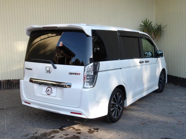 ステップワゴンスパーダ Ｚ　クールスピリット　２４年９月登録／後期型／ホワイトオーキッド・パール／ハーフレザーシート／両側電動ドア／パドルシフト／純正ナビ／ＴＶ／ＤＶＤビデオ／バックカメラ／ＥＴＣ／禁煙車／修復歴無し（15枚目）