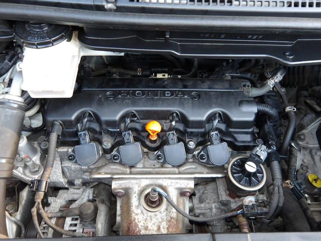 ステップワゴンスパーダ Ｚ　クールスピリット　２４年９月登録／後期型／ホワイトオーキッド・パール／ハーフレザーシート／両側電動ドア／パドルシフト／純正ナビ／ＴＶ／ＤＶＤビデオ／バックカメラ／ＥＴＣ／禁煙車／修復歴無し（22枚目）