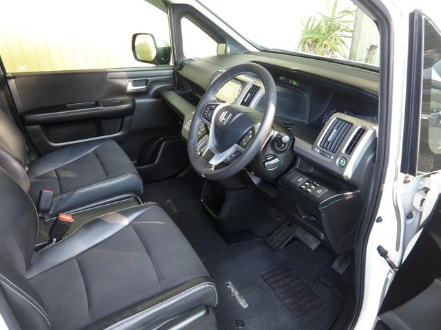 ステップワゴンスパーダ Ｚ　クールスピリット　２４年９月登録／後期型／ホワイトオーキッド・パール／ハーフレザーシート／両側電動ドア／パドルシフト／純正ナビ／ＴＶ／ＤＶＤビデオ／バックカメラ／ＥＴＣ／禁煙車／修復歴無し（26枚目）