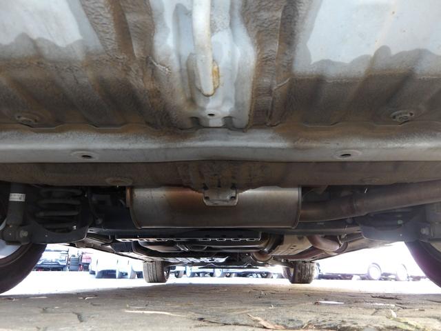 ステップワゴンスパーダ Ｚ　クールスピリット　２４年９月登録／後期型／ホワイトオーキッド・パール／ハーフレザーシート／両側電動ドア／パドルシフト／純正ナビ／ＴＶ／ＤＶＤビデオ／バックカメラ／ＥＴＣ／禁煙車／修復歴無し（42枚目）