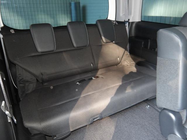 ステップワゴンスパーダ Ｚ　クールスピリット　２４年９月登録／後期型／ホワイトオーキッド・パール／ハーフレザーシート／両側電動ドア／パドルシフト／純正ナビ／ＴＶ／ＤＶＤビデオ／バックカメラ／ＥＴＣ／禁煙車／修復歴無し（44枚目）