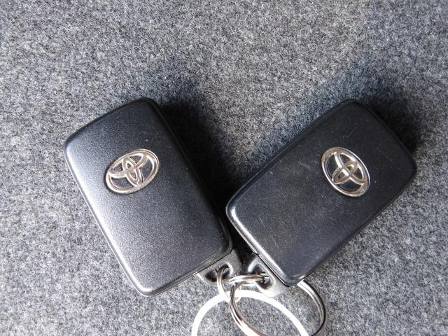 プリウスアルファ Sツーリングセレクション 純正エアロ/純正17インチアルミ/202ブラック/純正HDDナビ/フルセグTV/DVDビデオ/Bluetooth/バックカメラ/ビルトインETC/禁煙車(7枚目)