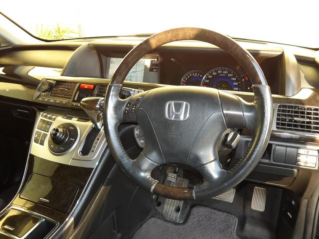 エリシオンプレステージ S 25年2月登録/最終型/プレミアムスパークルブラック・パール/両側電動ドア/純正HDDインターナビ/フルセグTV/DVDビデオ/バックカメラ/禁煙車/修復歴無し(2枚目)