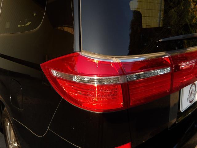 エリシオンプレステージ S 25年2月登録/最終型/プレミアムスパークルブラック・パール/両側電動ドア/純正HDDインターナビ/フルセグTV/DVDビデオ/バックカメラ/禁煙車/修復歴無し(26枚目)