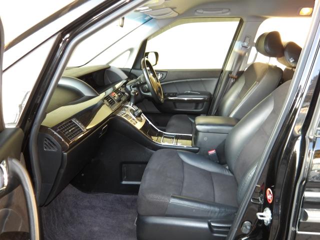 エリシオンプレステージ S 25年2月登録/最終型/プレミアムスパークルブラック・パール/両側電動ドア/純正HDDインターナビ/フルセグTV/DVDビデオ/バックカメラ/禁煙車/修復歴無し(32枚目)