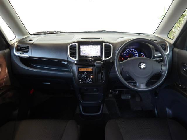 毎回座るフロントシート。運転席は必ず使用する部分ですので、座り心地が重要です！