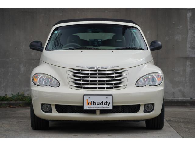 クライスラー・ＰＴクルーザーカブリオ リミテッド　禁煙車　記録簿１０枚　電動オープン　キーレス　ＥＴＣ　レザーシート　クルーズコントロール（6枚目）