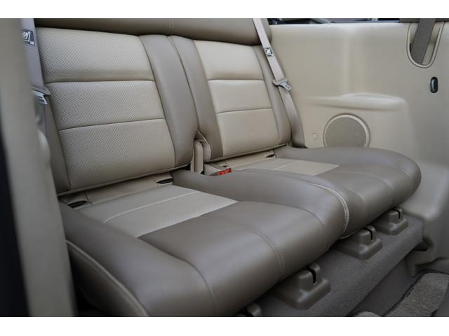 クライスラー・ＰＴクルーザーカブリオ リミテッド　禁煙車　記録簿１０枚　電動オープン　キーレス　ＥＴＣ　レザーシート　クルーズコントロール（45枚目）