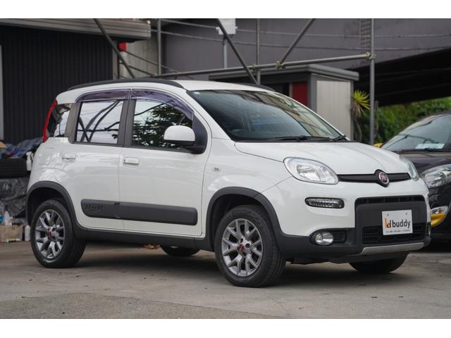 パンダ ４×４イタリアーナ　６速ＭＴ　禁煙車　記録簿６枚　４ＷＤターボ　カロッツェリアディスプレイオーディオ　ＥＴＣ　キーレス　スペアキー（5枚目）