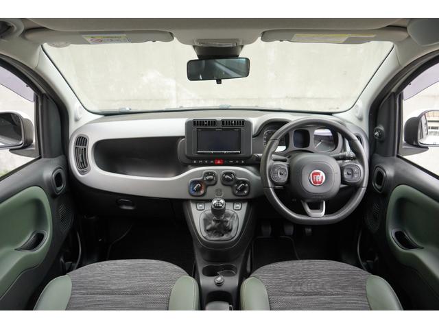 パンダ ４×４イタリアーナ　６速ＭＴ　禁煙車　記録簿６枚　４ＷＤターボ　カロッツェリアディスプレイオーディオ　ＥＴＣ　キーレス　スペアキー（11枚目）