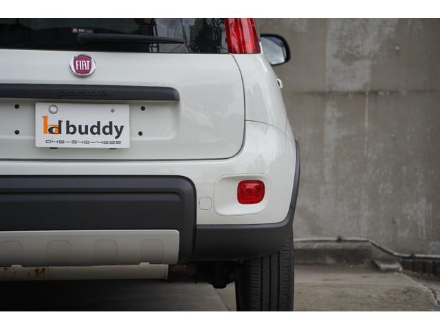 パンダ ４×４イタリアーナ　６速ＭＴ　禁煙車　記録簿６枚　４ＷＤターボ　カロッツェリアディスプレイオーディオ　ＥＴＣ　キーレス　スペアキー（24枚目）