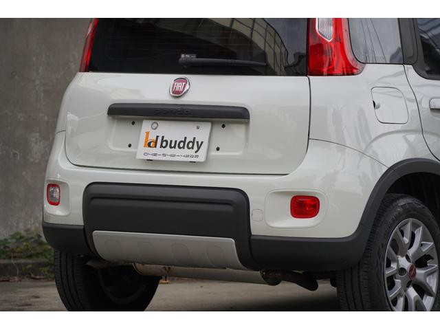 パンダ ４×４イタリアーナ　６速ＭＴ　禁煙車　記録簿６枚　４ＷＤターボ　カロッツェリアディスプレイオーディオ　ＥＴＣ　キーレス　スペアキー（26枚目）