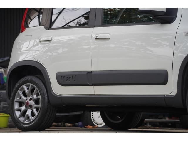 パンダ ４×４イタリアーナ　６速ＭＴ　禁煙車　記録簿６枚　４ＷＤターボ　カロッツェリアディスプレイオーディオ　ＥＴＣ　キーレス　スペアキー（29枚目）