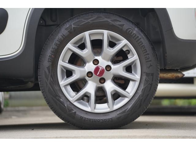 パンダ ４×４イタリアーナ　６速ＭＴ　禁煙車　記録簿６枚　４ＷＤターボ　カロッツェリアディスプレイオーディオ　ＥＴＣ　キーレス　スペアキー（67枚目）