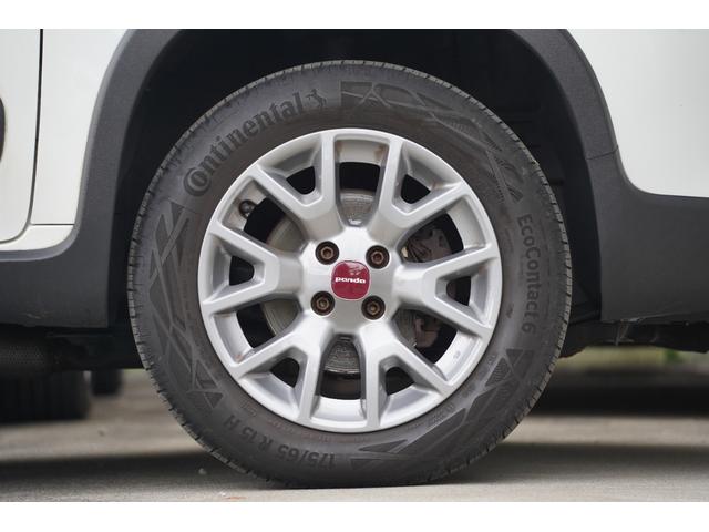 パンダ ４×４イタリアーナ　６速ＭＴ　禁煙車　記録簿６枚　４ＷＤターボ　カロッツェリアディスプレイオーディオ　ＥＴＣ　キーレス　スペアキー（69枚目）