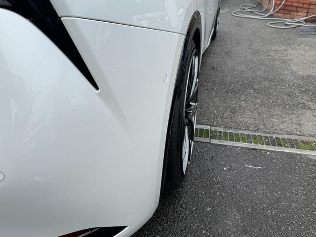プリウス Ｚ　１オーナ禁煙車／ＧＲスポイラー／レイズ２０インチ／ローダウン／デジタルインナーミラー内蔵ドラレコ／パノラミックビュー／Ｐバックドア／（9枚目）