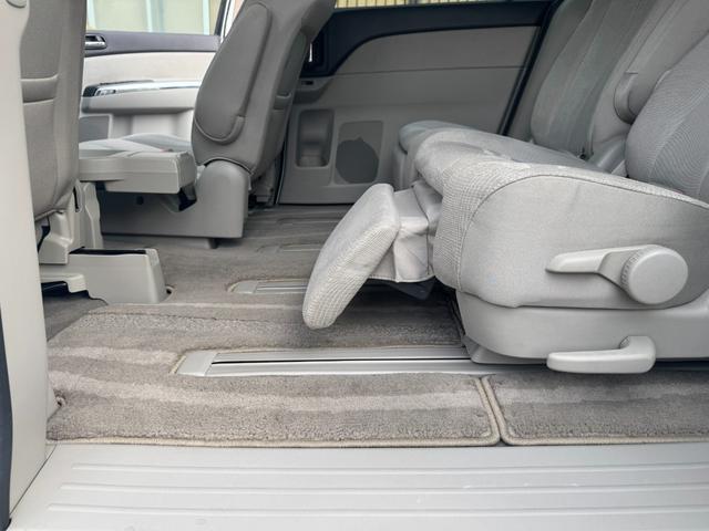 MPV 23T 禁煙車/後期モデル/245馬力インタークーラーターボ/外マフラー/外エアークリーナー/ナビ地デジフルセグ/バックカメラ/Bluetooth/両側電動ドア/スマートカードキー/フリップダウンモニター/(22枚目)